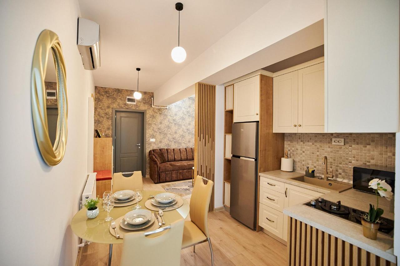Uptown Apartments Iasi Extérieur photo
